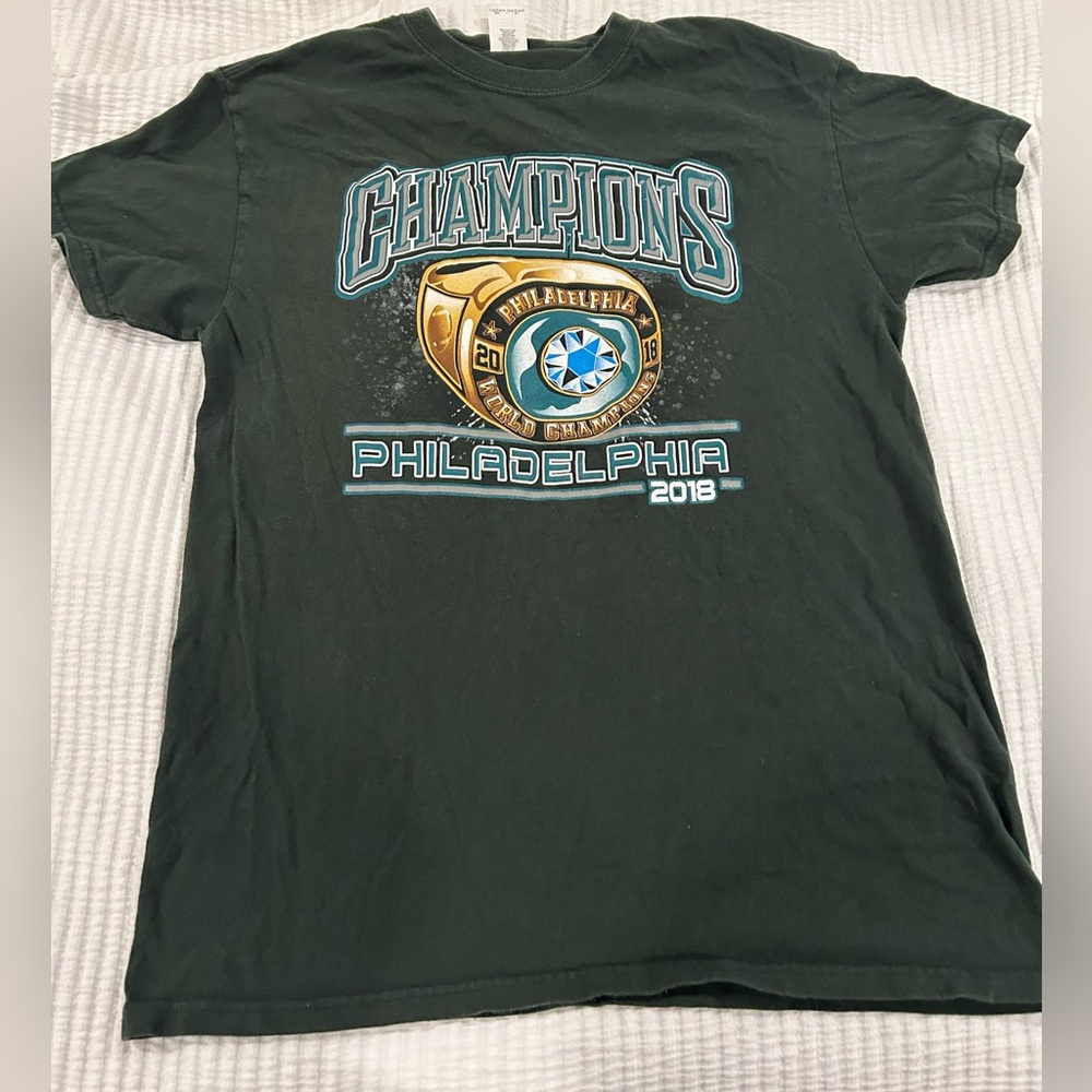 Philadelphia Eagles 2018 World Champions Shirt Size Medium